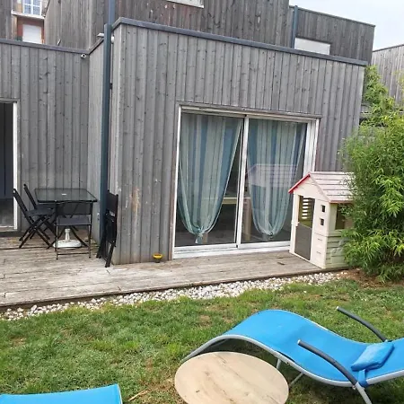 Casa de Férias Maison Familiale Proche Et Commerces *